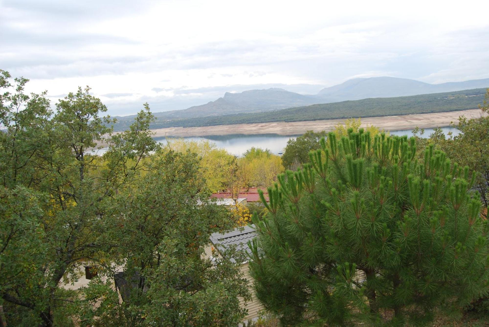 Camping de Cervera de Buitrago Buitenkant foto